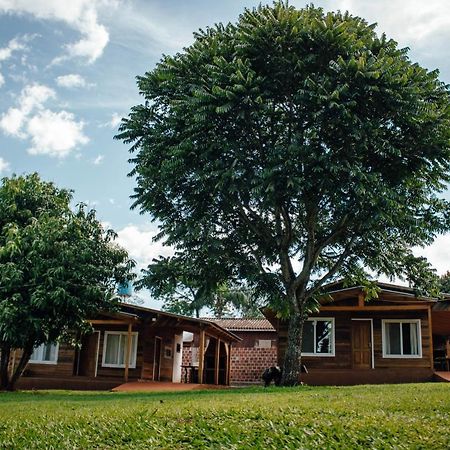 Cabañas La Amistad Puerto Iguazú Exterior foto